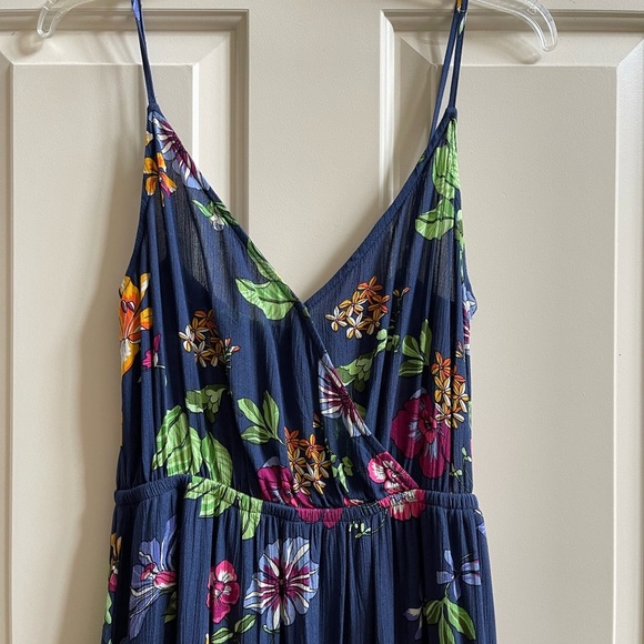 Blue floral maxi dress NWT - Picture 2 of 7